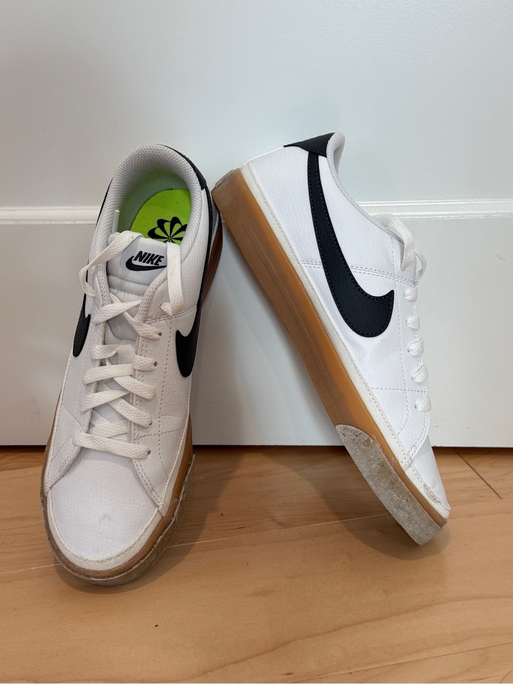 Nike women’s court legacy shoe